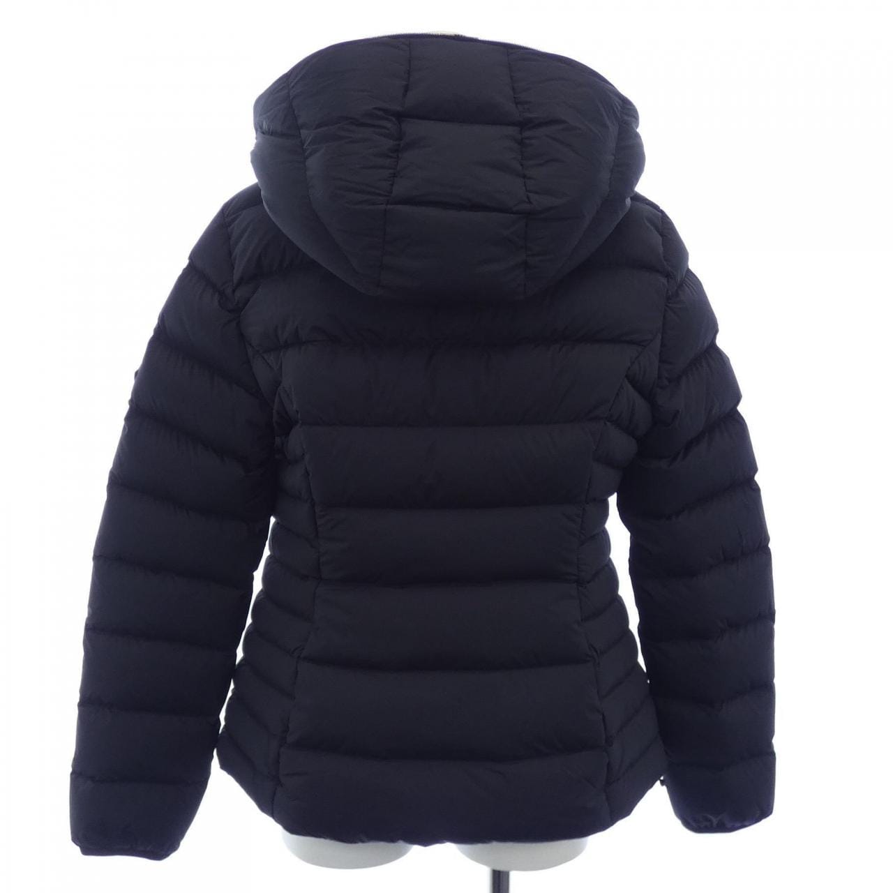 モンクレール MONCLER ダウンジャケット