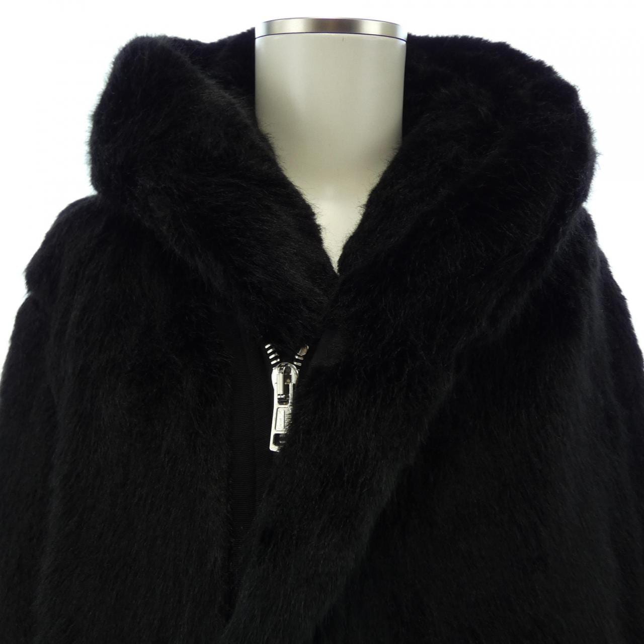 ウノピュウノウグァーレトレ 1 piu 1 uguale 3 コート