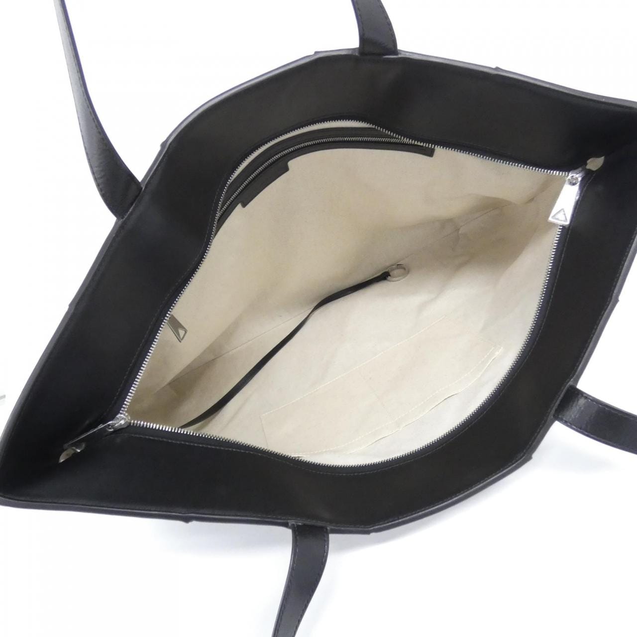 ボッテガヴェネタ バッグ