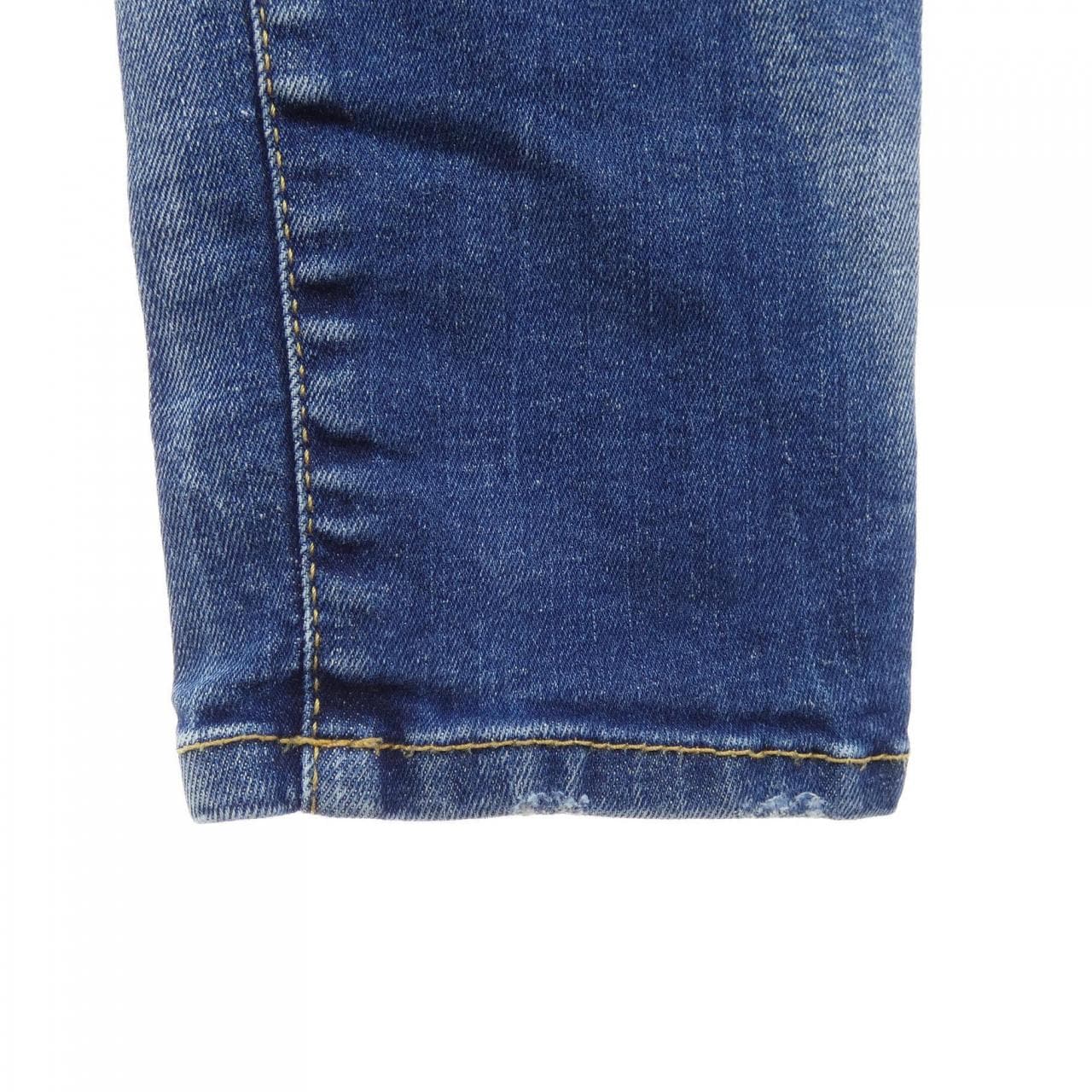 ディースクエアード DSQUARED2 S72LB0433 S30685 ジーンズ