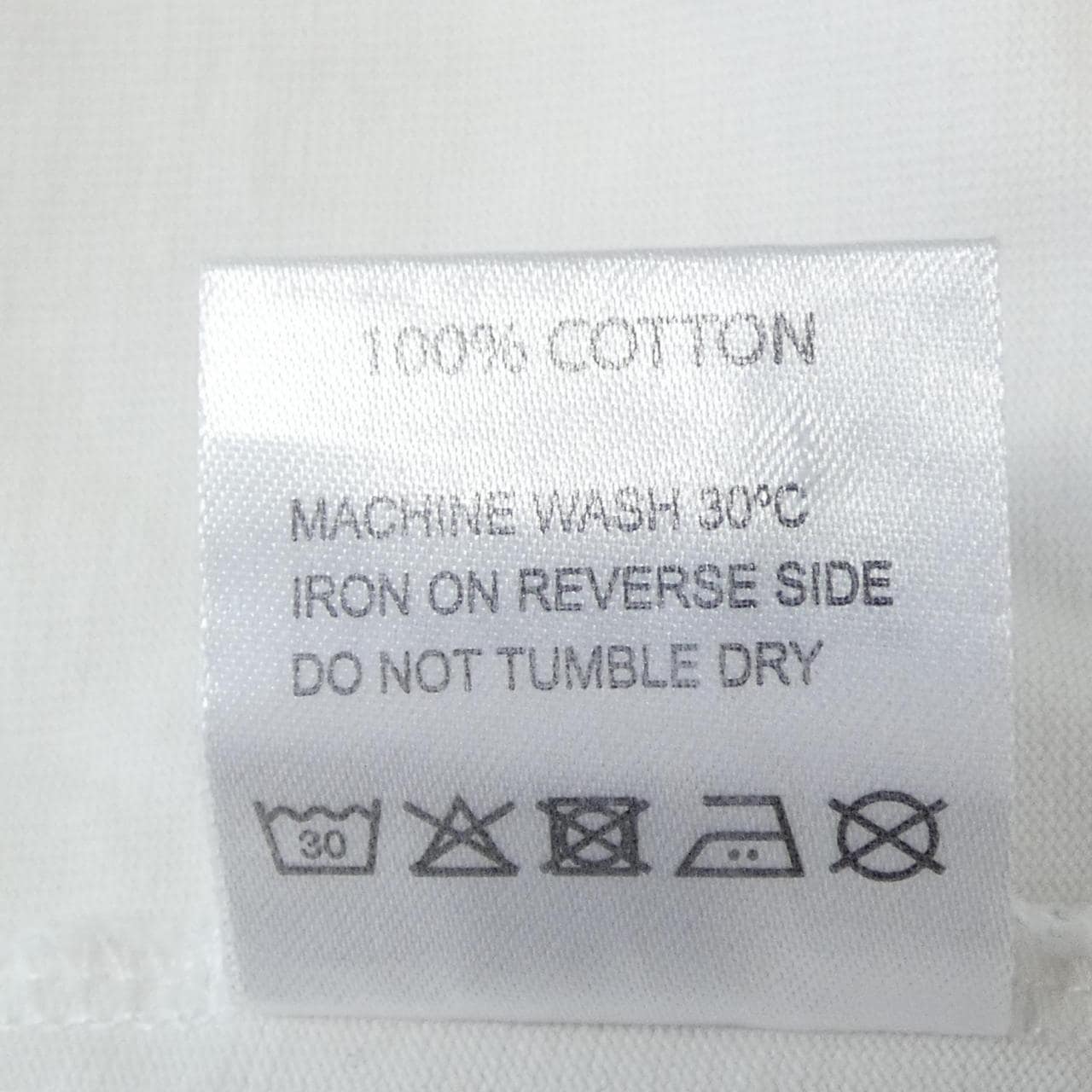 ジャックムー JACQUEMUS Tシャツ