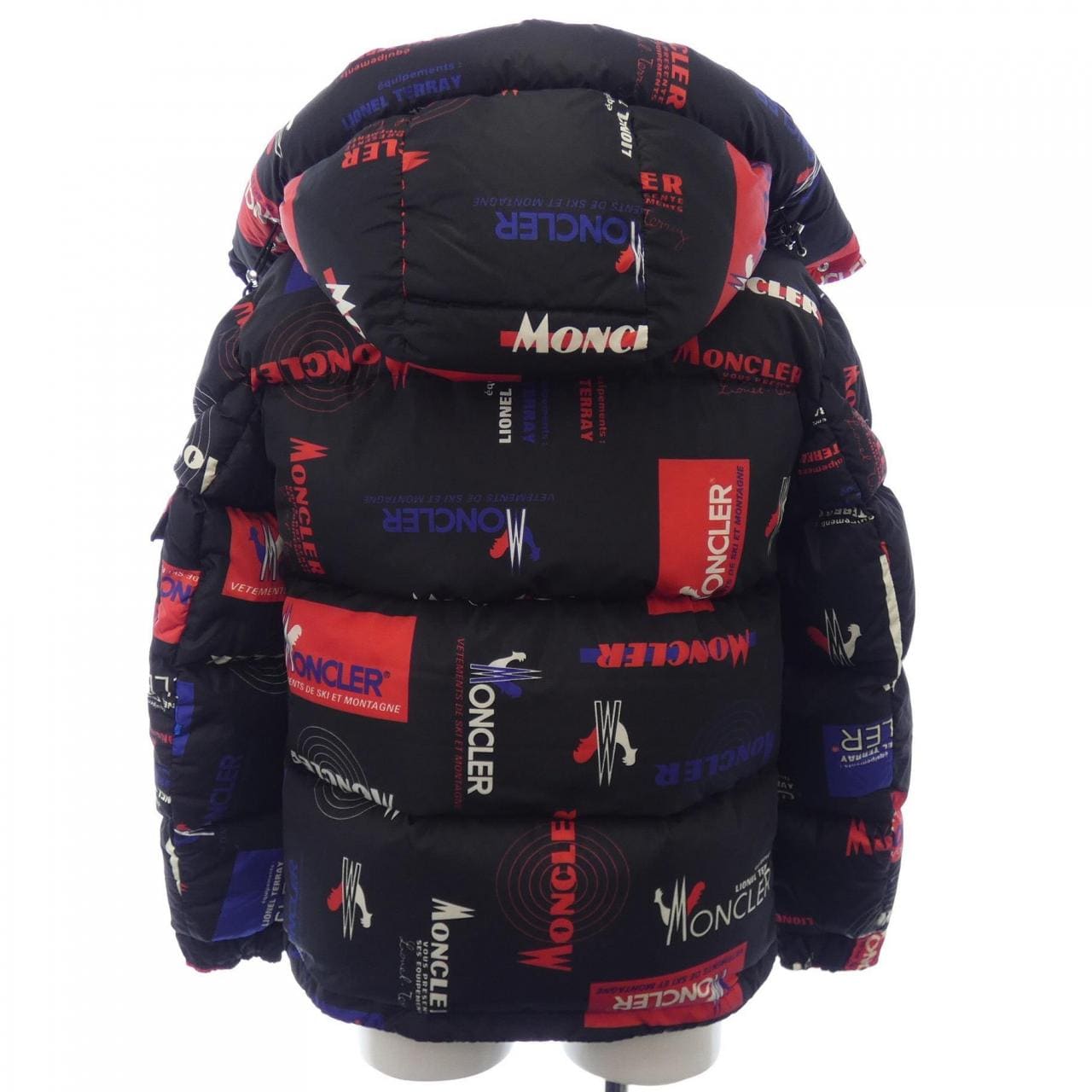 モンクレール MONCLER ダウンジャケット
