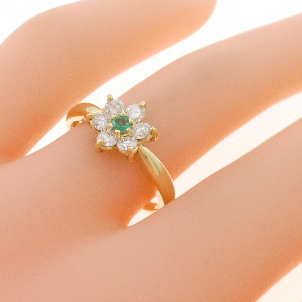 K18YG フラワー エメラルド リング