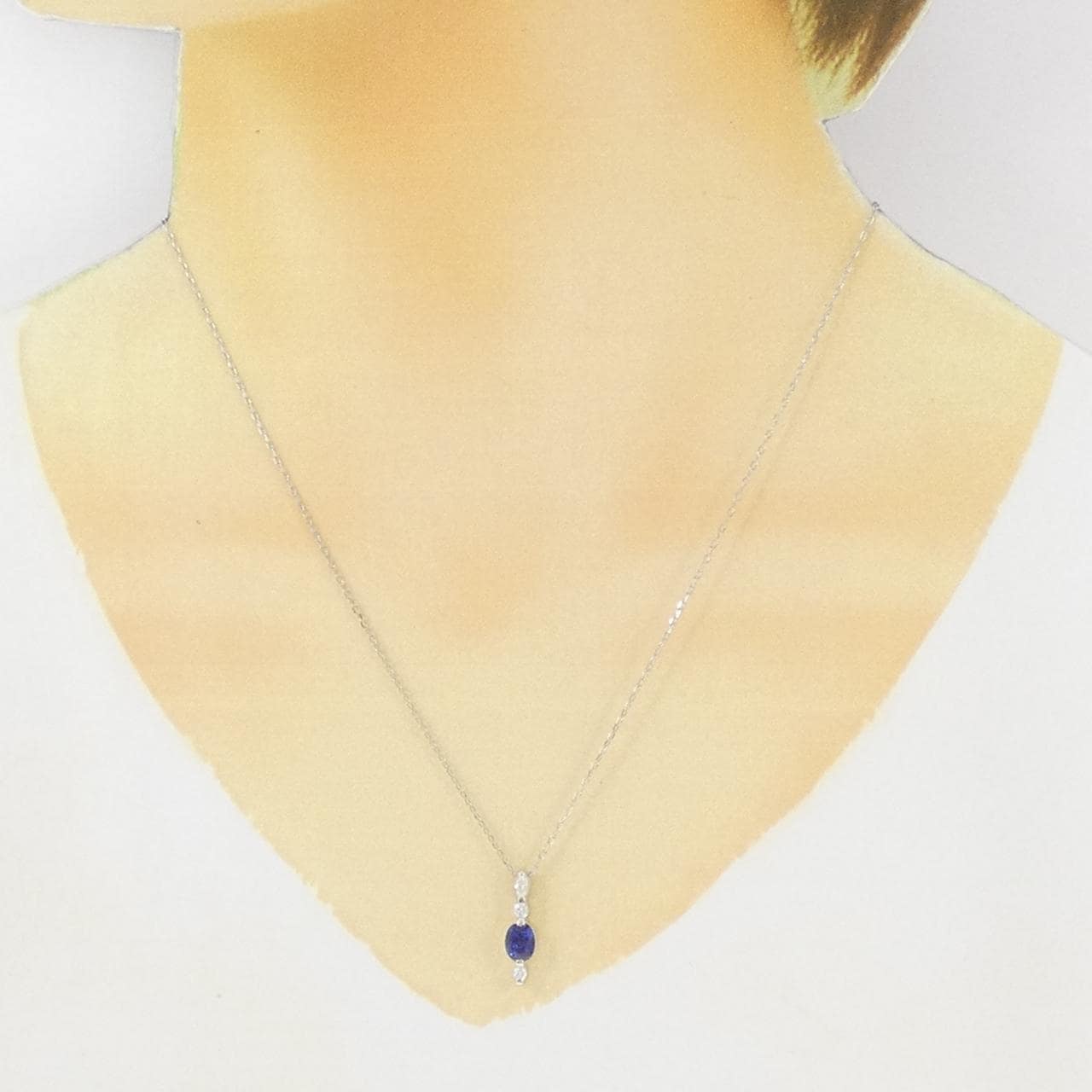 PT900/PT850 Sapphire Necklace 1.01CT