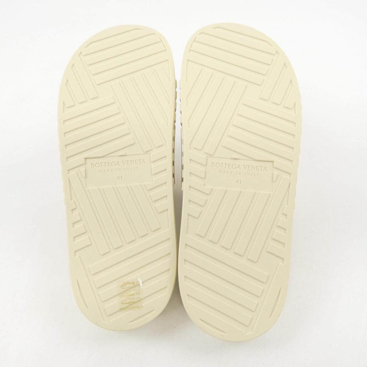 ボッテガヴェネタ BOTTEGA VENETA 690105　V1060　9031 サンダル