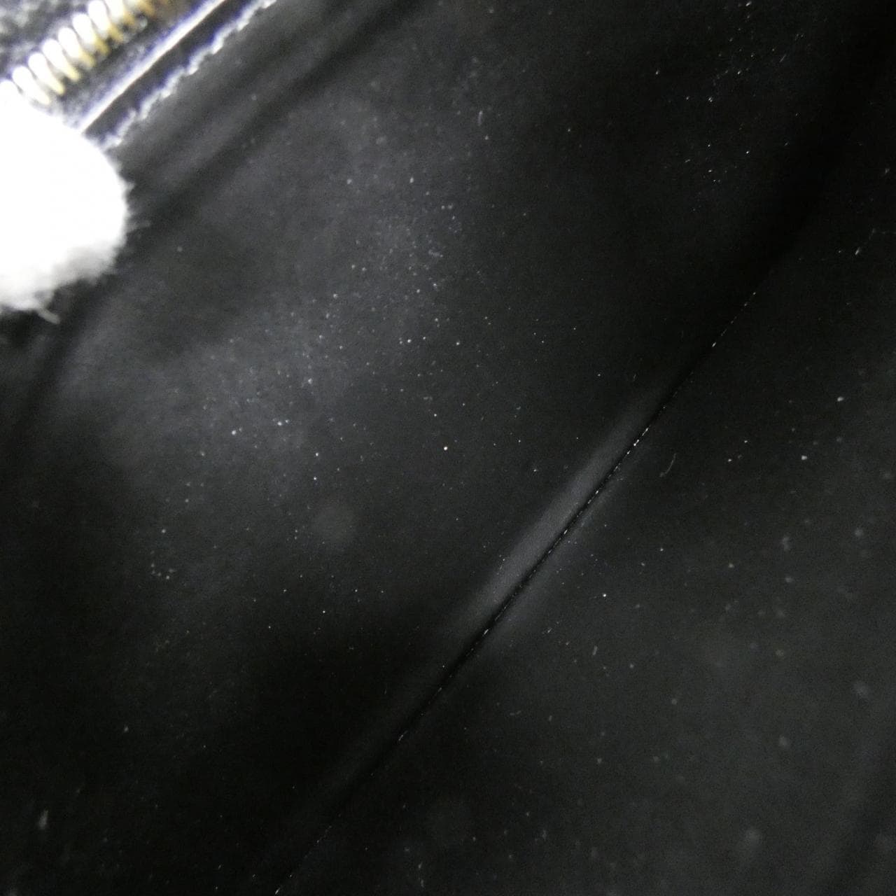 ルイヴィトン モノグラム アンプラント(スタッズ) ジッピー ウォレット M82649 財布