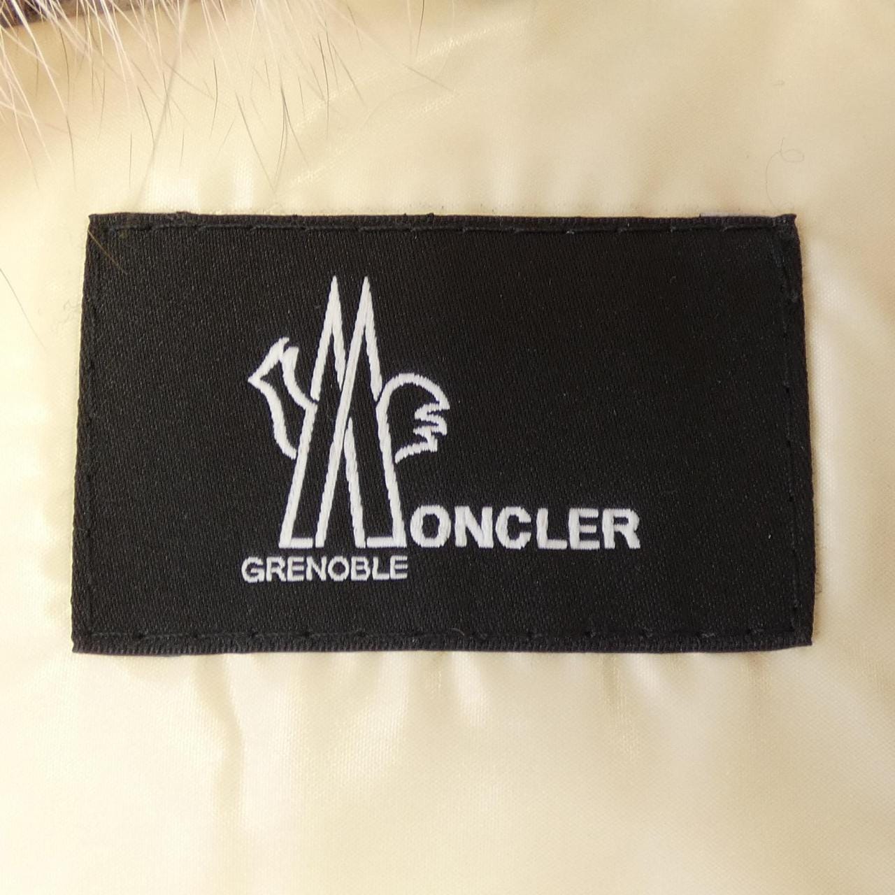 モンクレールグルノーブル MONCLER GRENOBLE 20989466420 ダウンジャケット