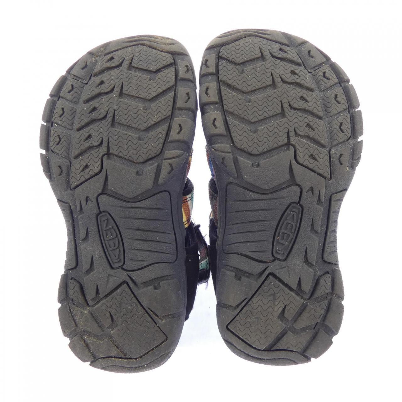 キーン KEEN サンダル