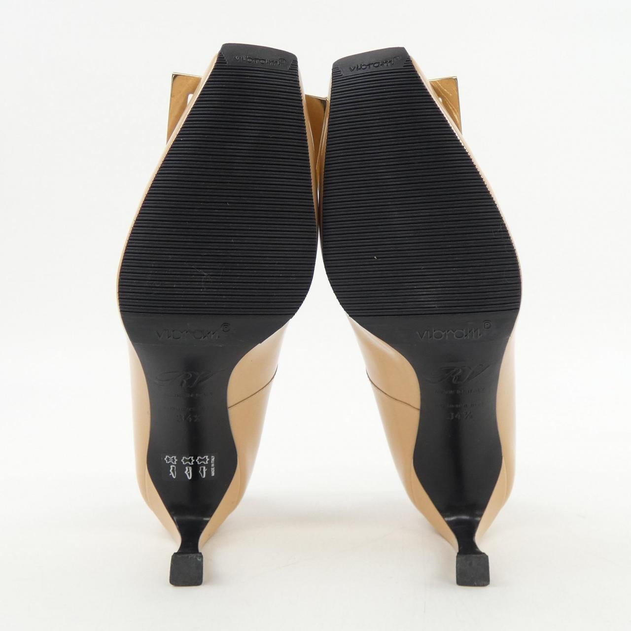 ロジェヴィヴィエ ROGER VIVIER パンプス