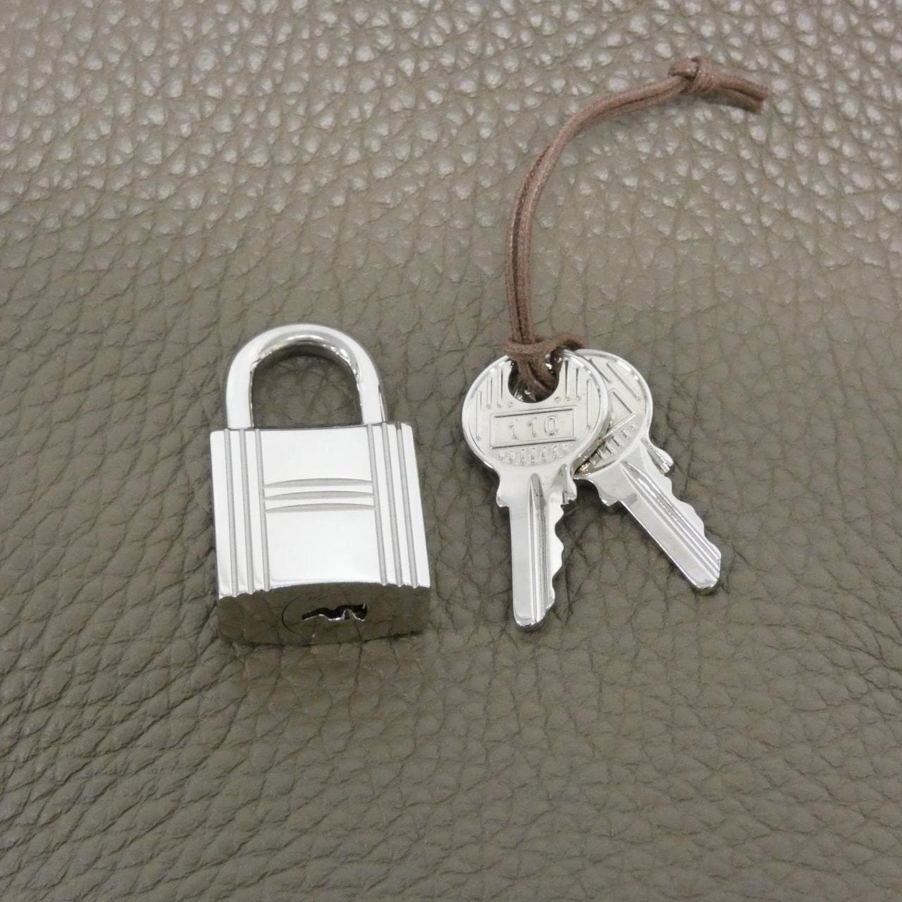 エルメス ピコタン ロック PM 056289CK バッグ