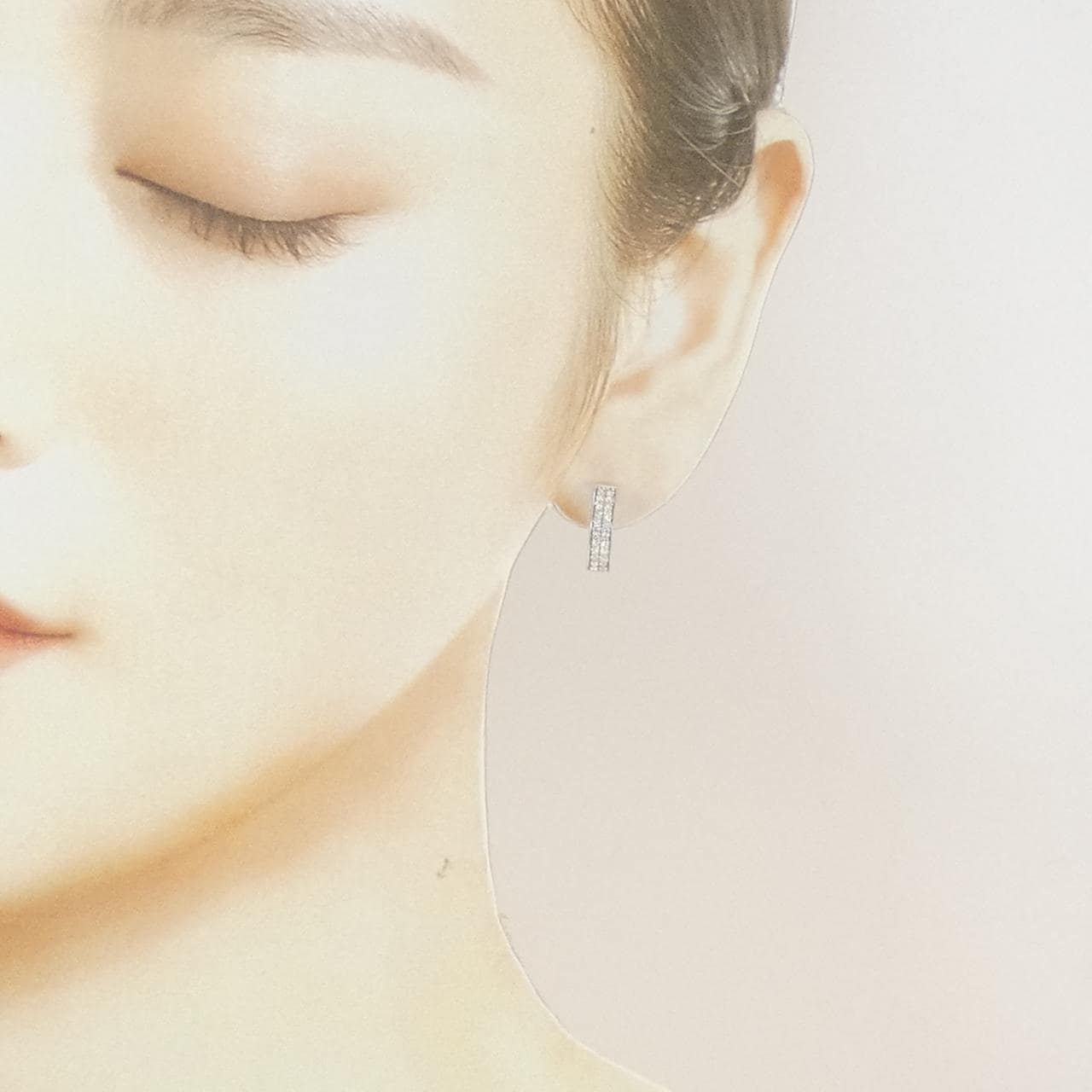 K18WG ダイヤモンド ピアス 片耳