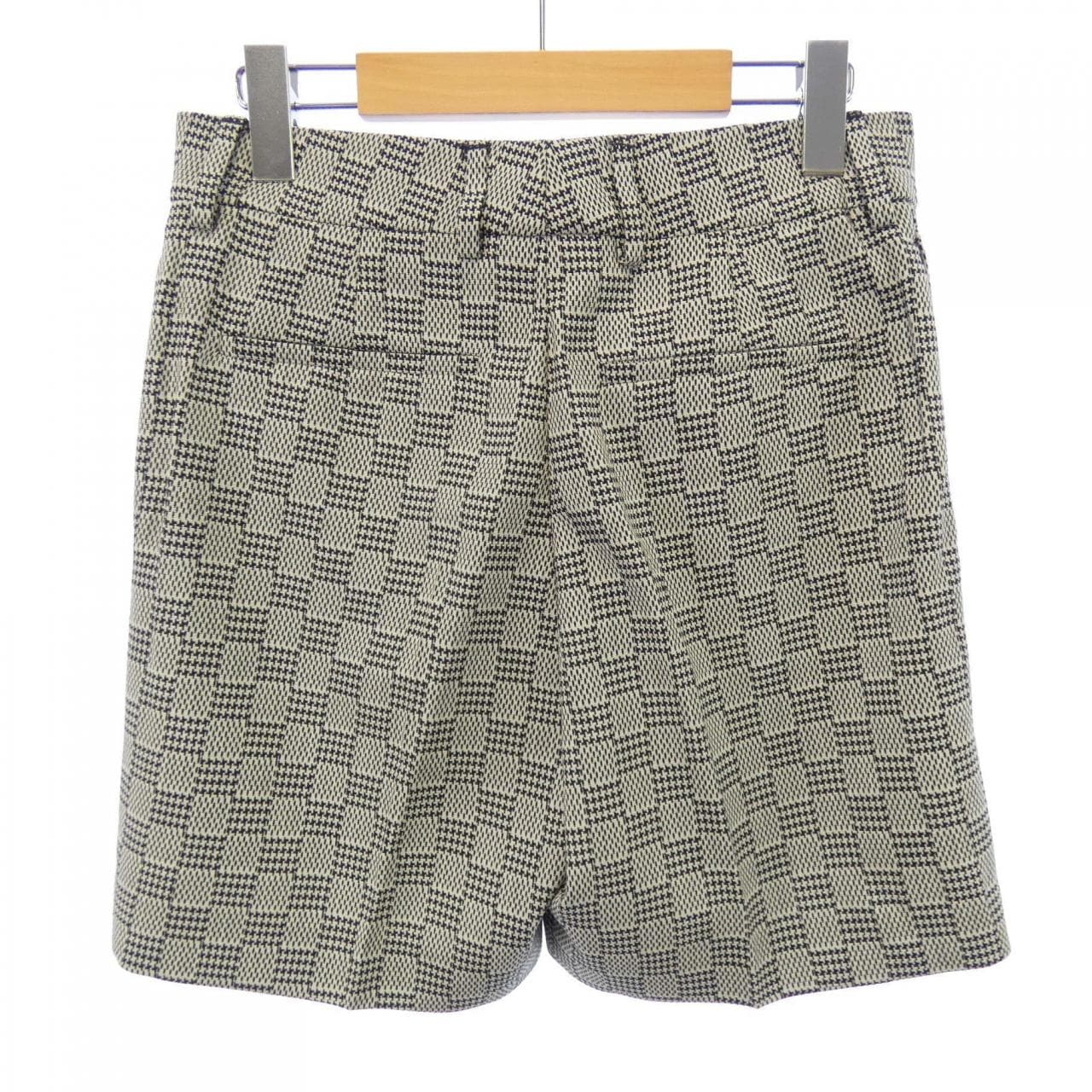 ルイヴィトン LOUIS VUITTON HQP63WHQJ ショートパンツ