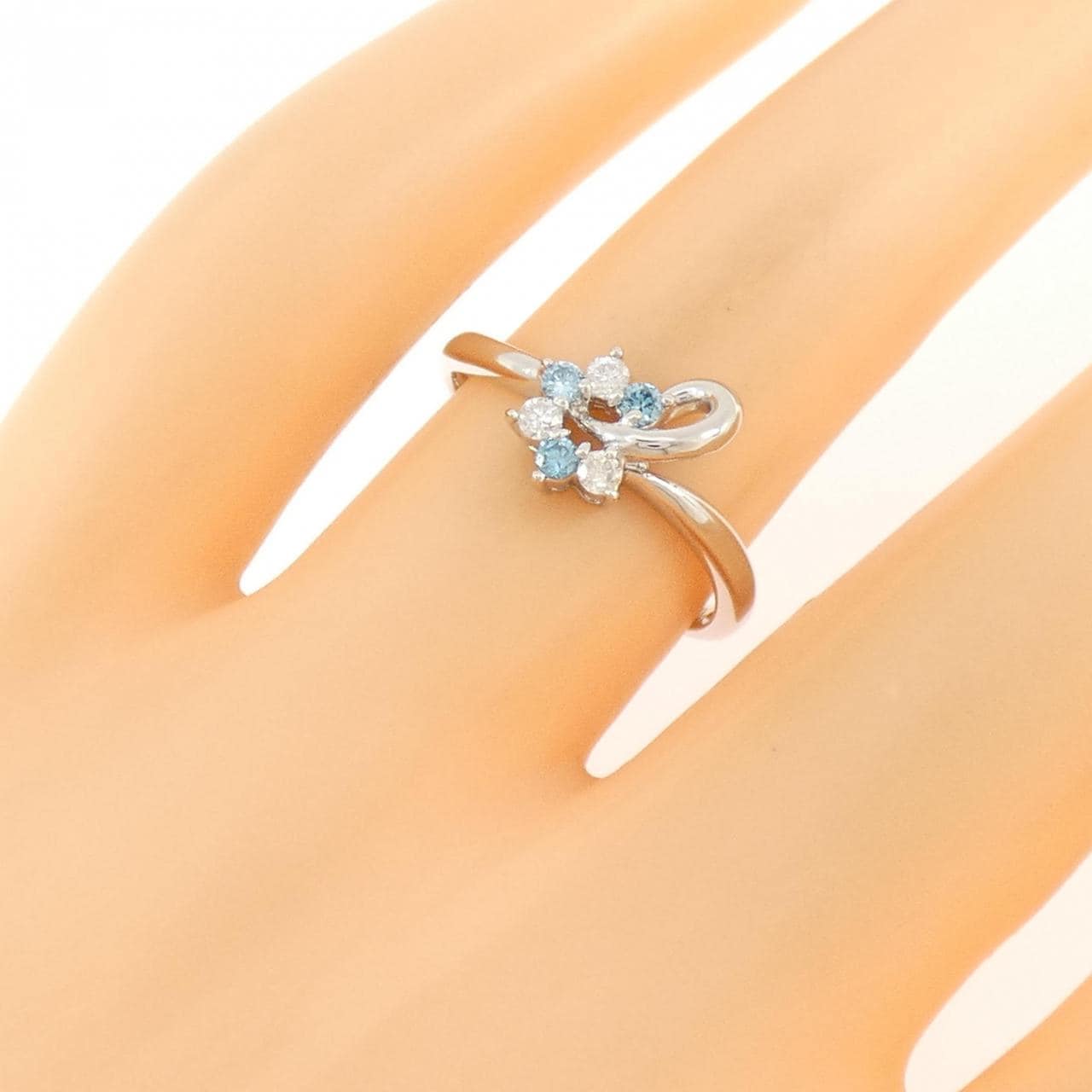 PT900 ダイヤモンド リング 0.08CT