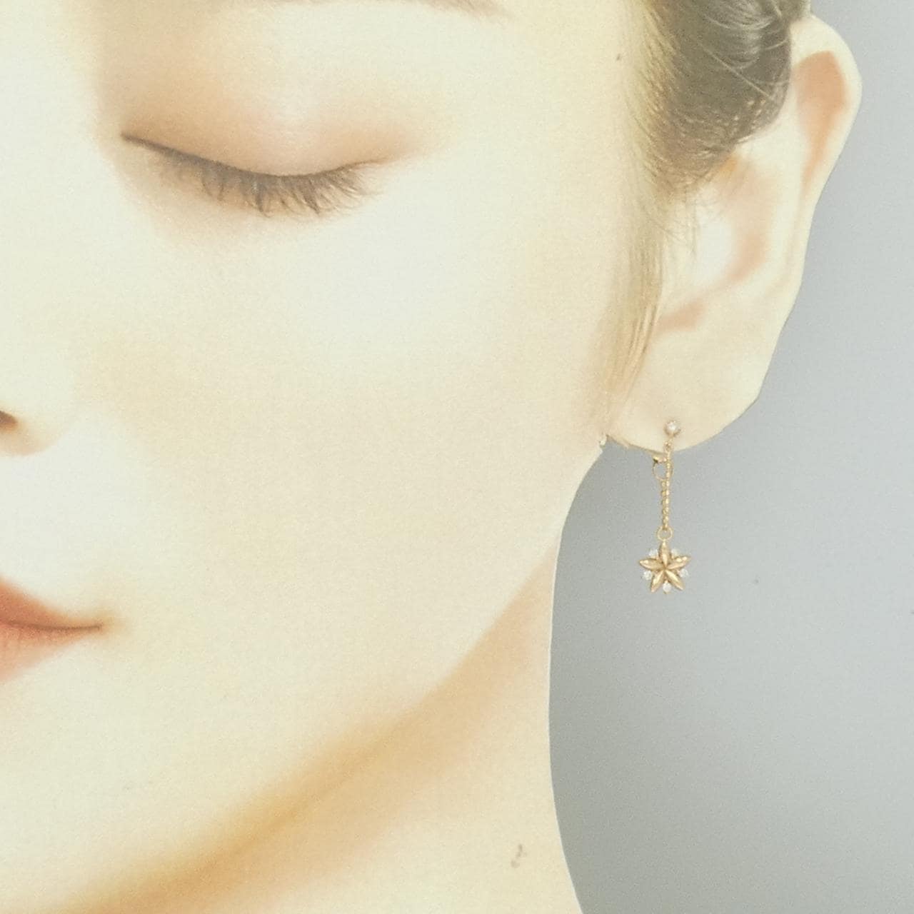 K18PG フラワー ダイヤモンド ピアス 0.12CT