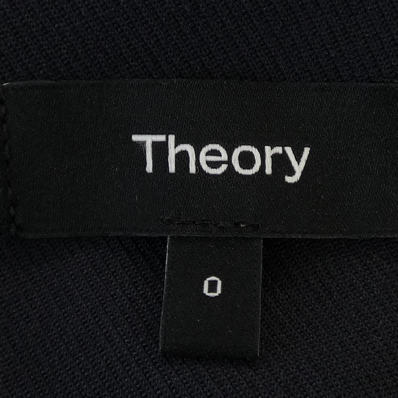 セオリー theory 01-4104110-898-700 ジャケット