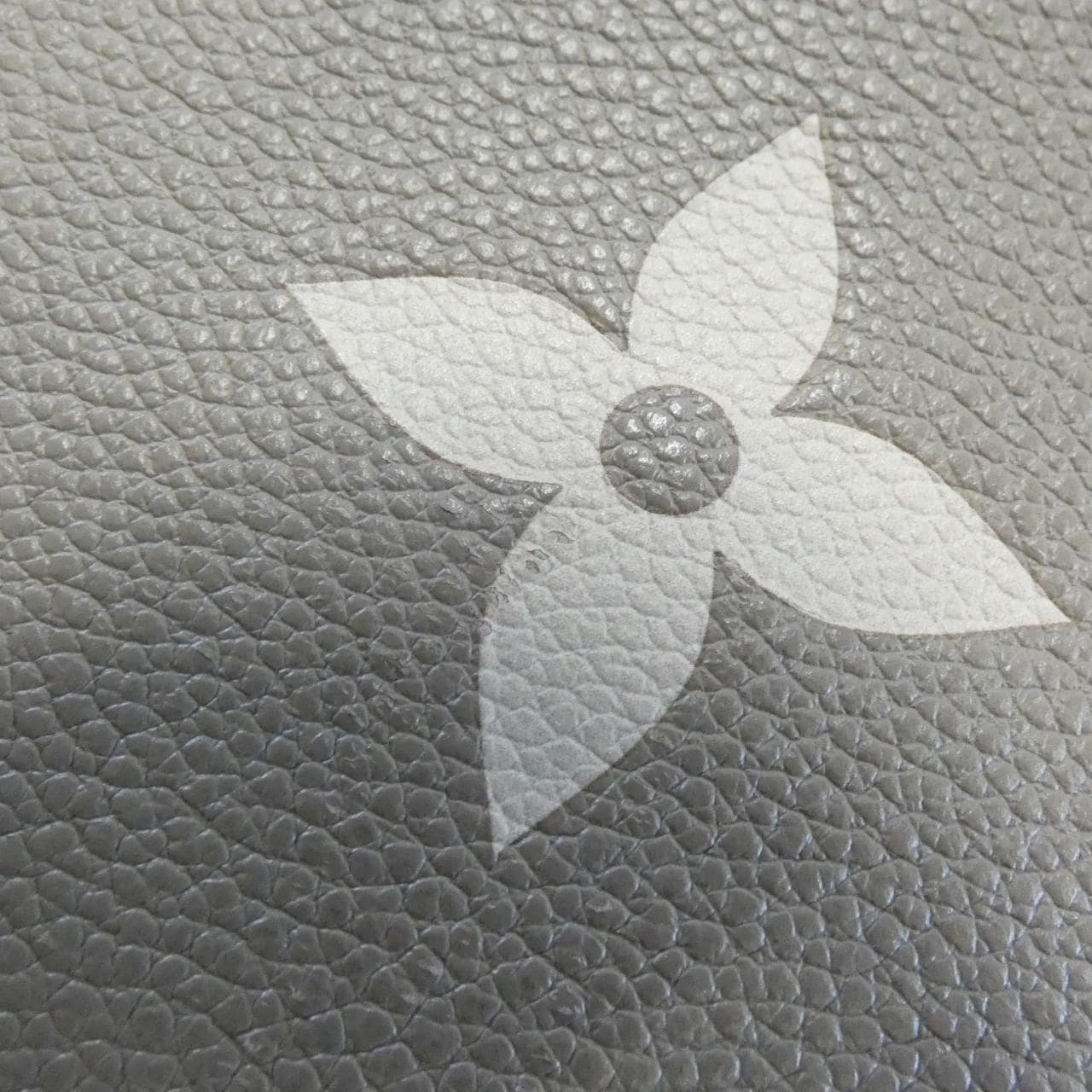 ルイヴィトン バイカラー モノグラム アンプラント オンザゴー MM M45494 バッグ