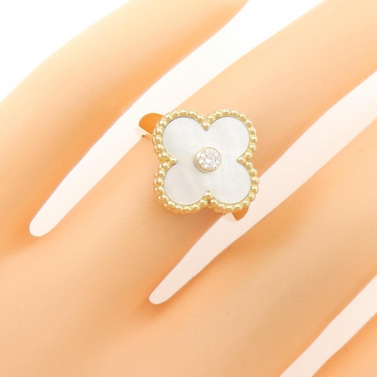 Van Cleef & Arpels vintage Alhambra Ring