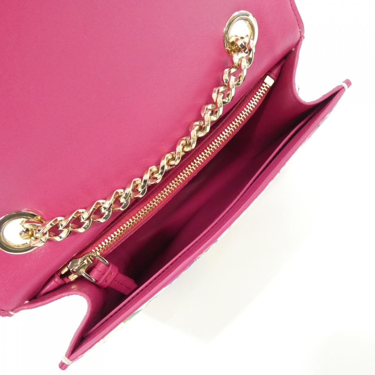 サルヴァトーレフェラガモ 21 G928 ショルダーバッグ