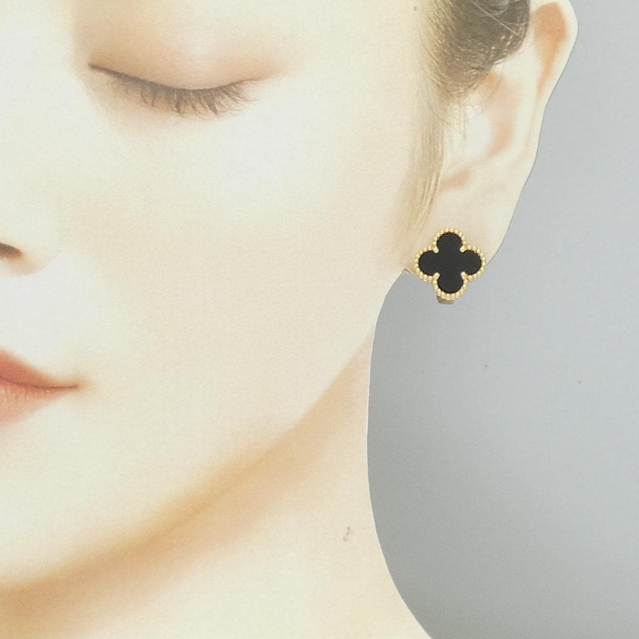 ヴァンクリーフ&アーペル ヴィンテージアルハンブラ ピアス