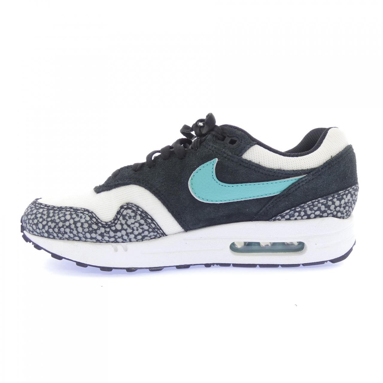 ナイキ NIKE DO7414-991 スニーカー