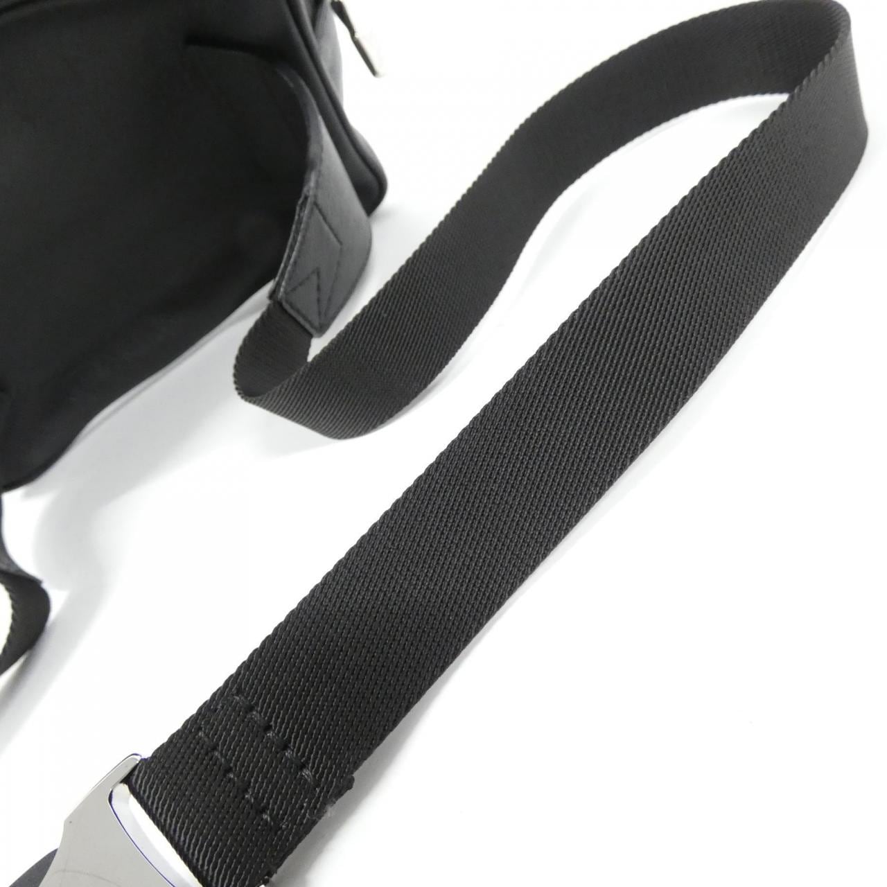 ルイヴィトン タイガ バムバッグ アウトドア M33438 ショルダーバッグ