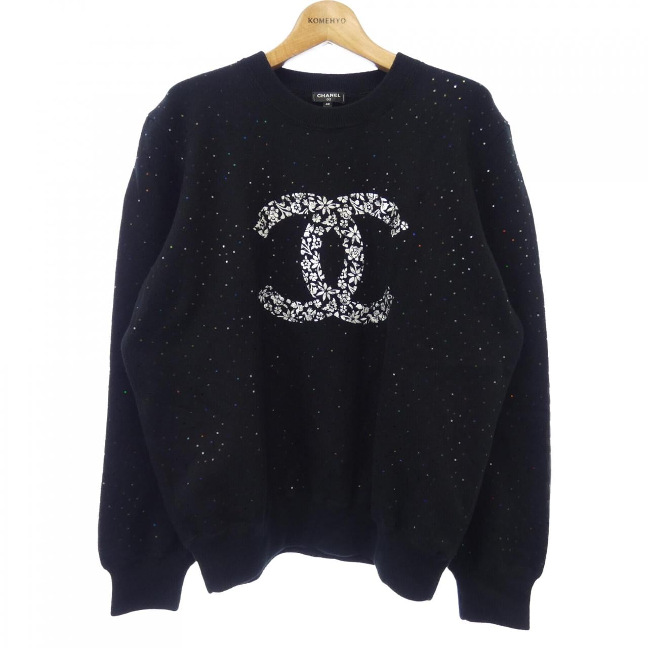 Chanel sale crewneck sweater