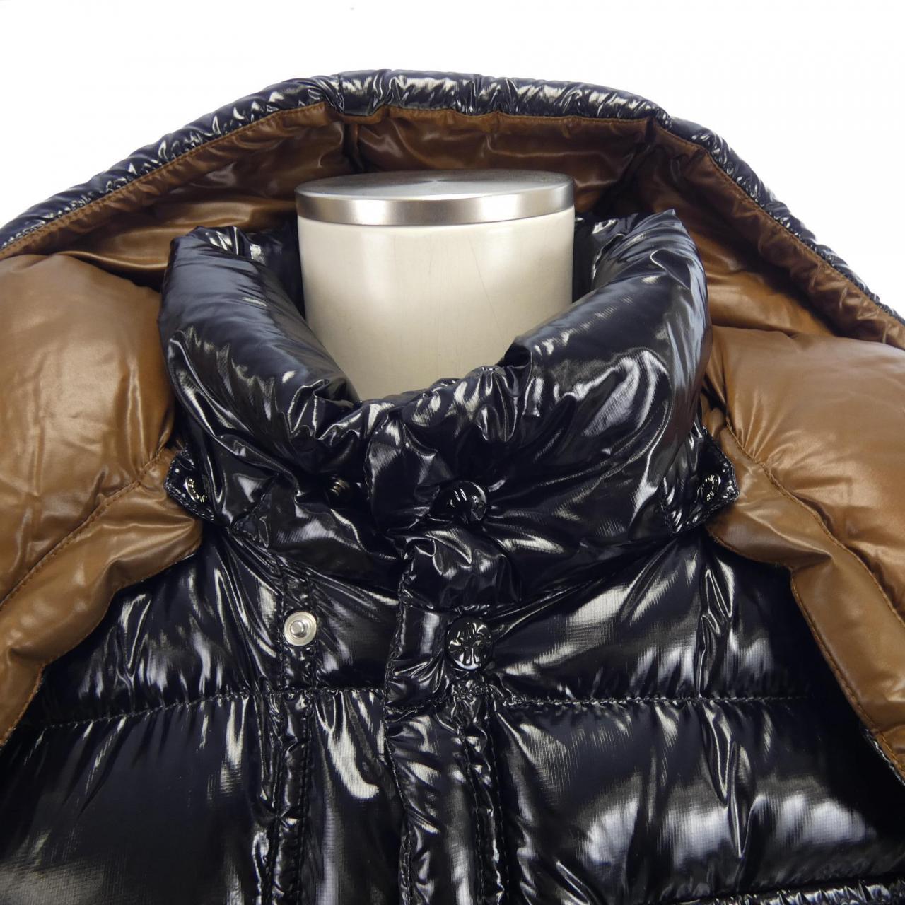 モンクレール MONCLER ダウンジャケット