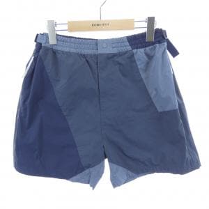 キス KITH ショートパンツ