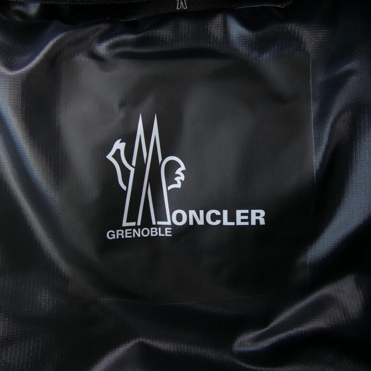 モンクレールグルノーブル MONCLER GRENOBLE ダウンジャケット