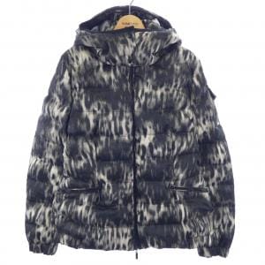 モンクレール MONCLER ダウンジャケット