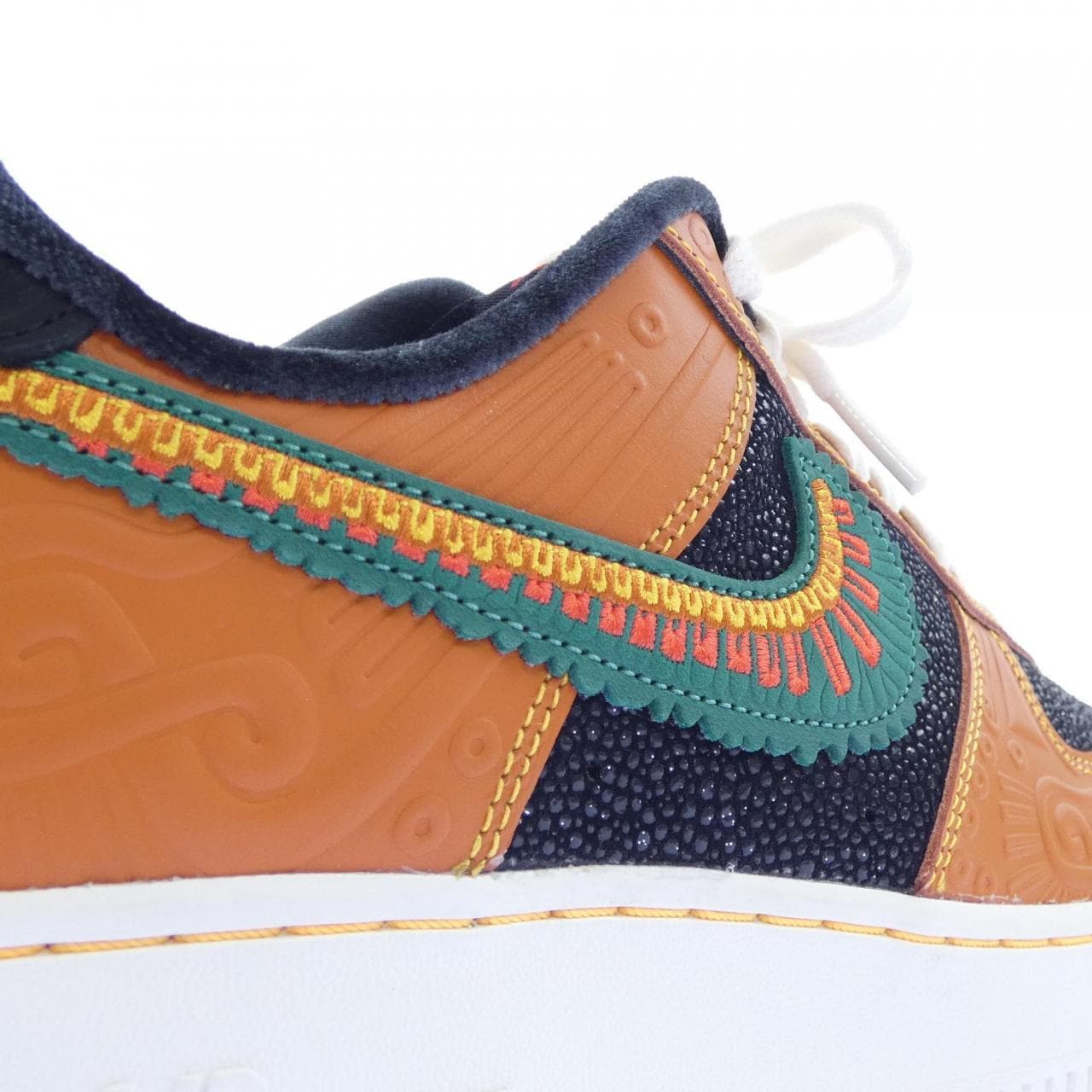 ナイキ NIKE DO2157-816 スニーカー