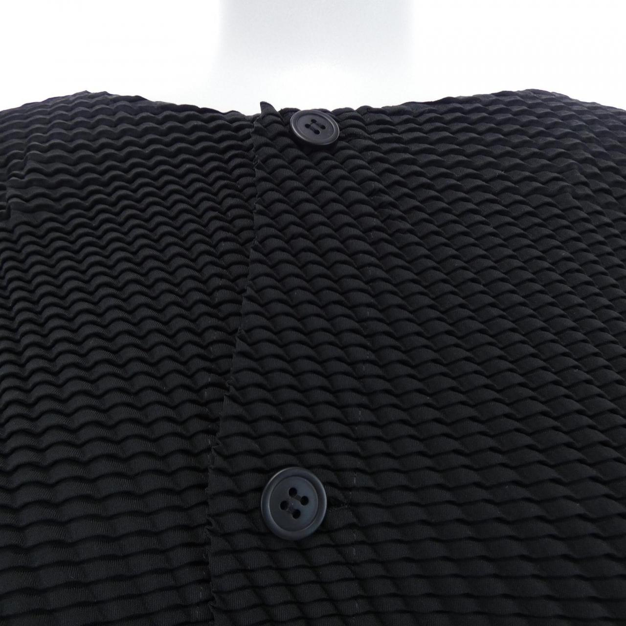 イッセイミヤケ ISSEY MIYAKE IM53FO122 カーディガン