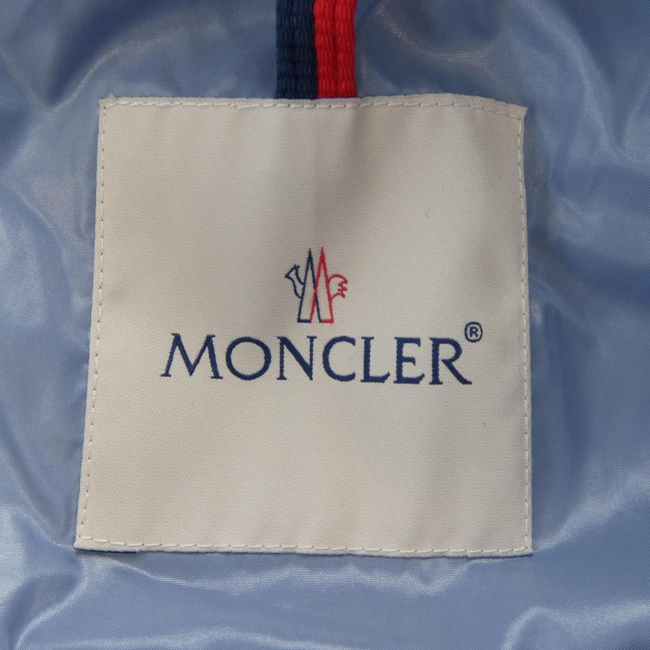 モンクレール MONCLER ダウンジャケット