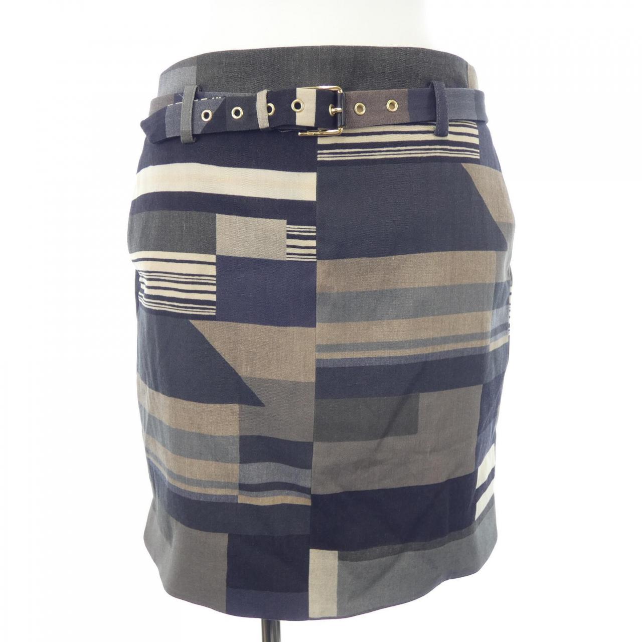 サルヴァトーレフェラガモ SALVATORE FERRAGAMO スカート