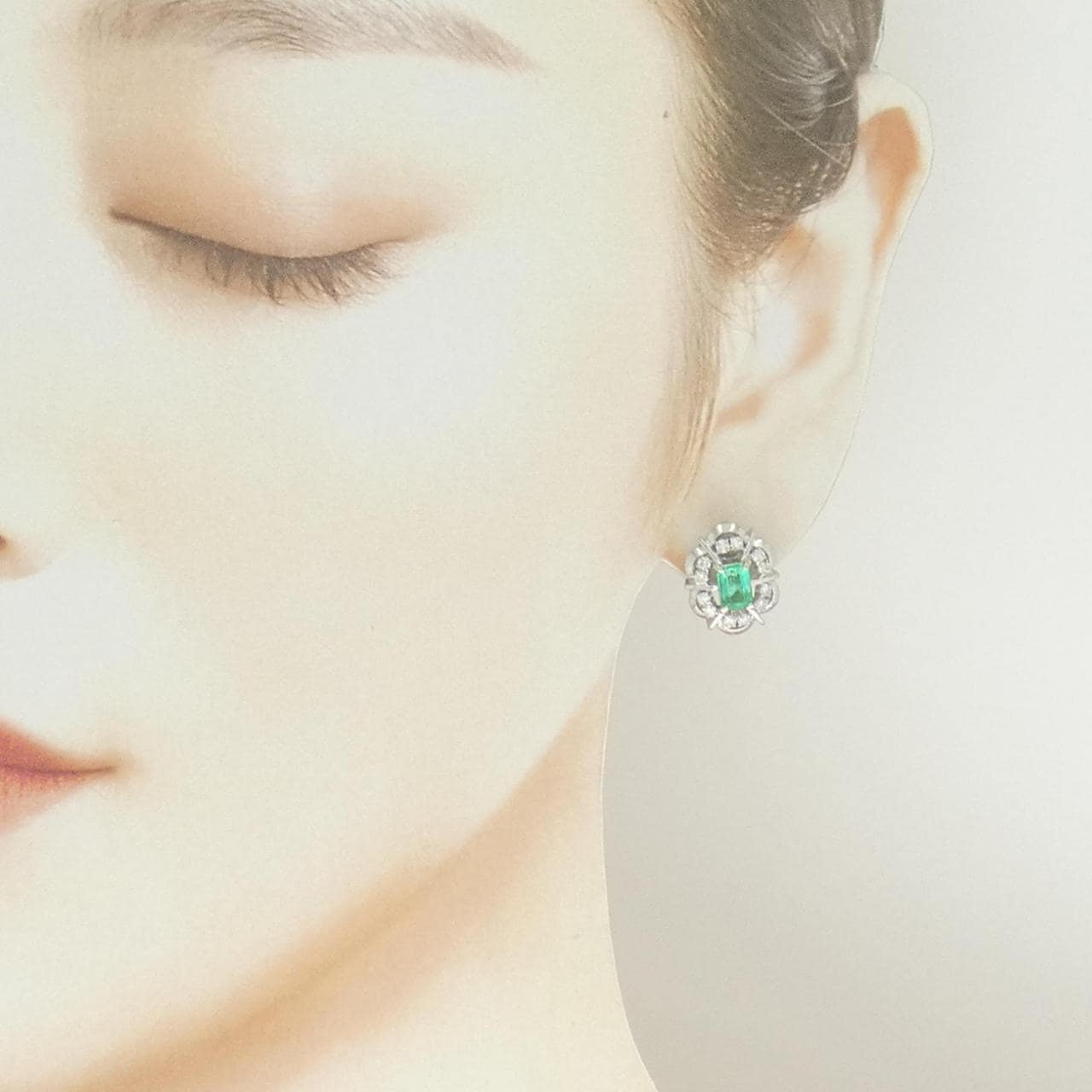 PT900 エメラルド ピアス 1.19CT