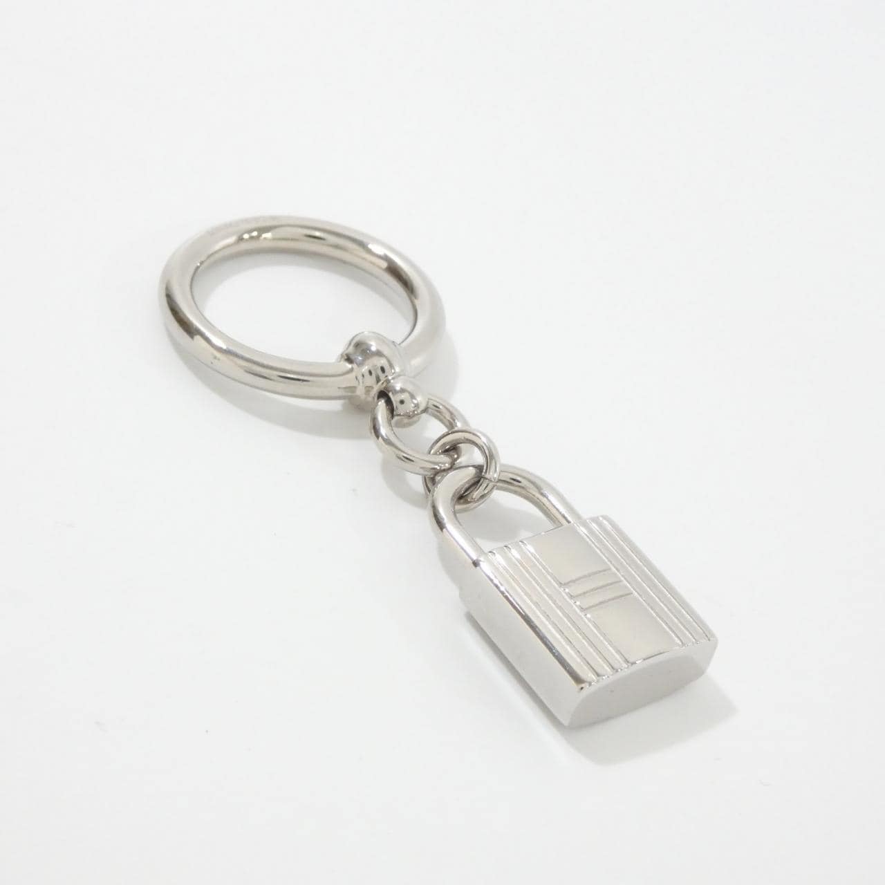 エルメス ループ チャーム カデナ 601983S スカーフリング