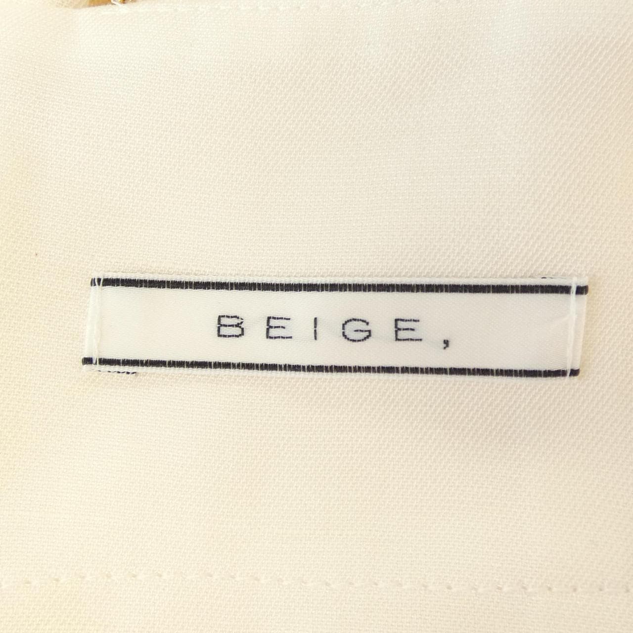 ベイジュ BEIGE. スカート