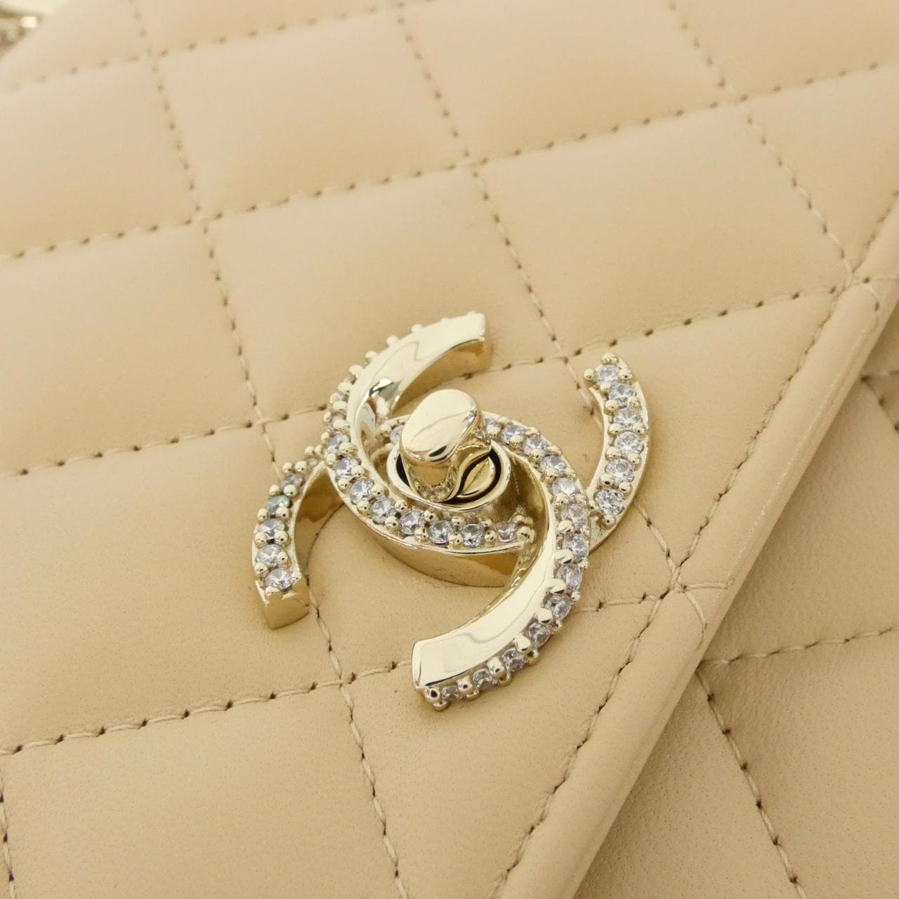 シャネル AP4292 チェーンウォレット