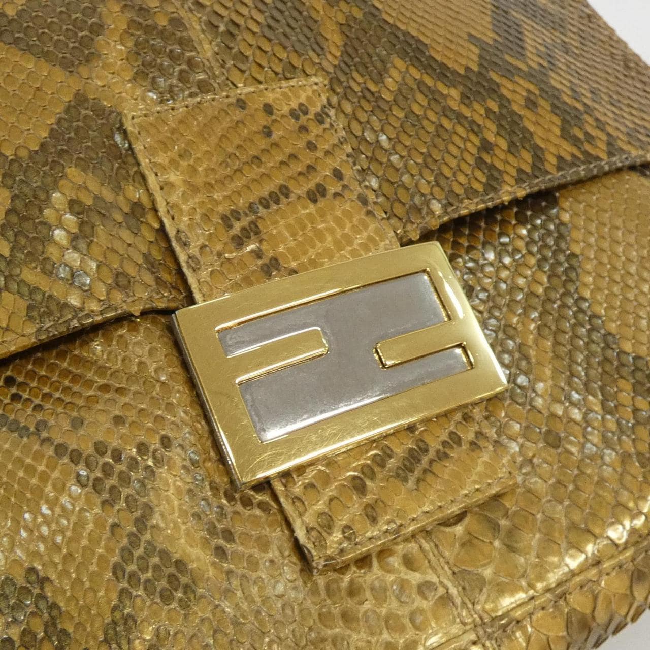 【ヴィンテージ】フェンディ マンマ バゲット 26325 ショルダーバッグ