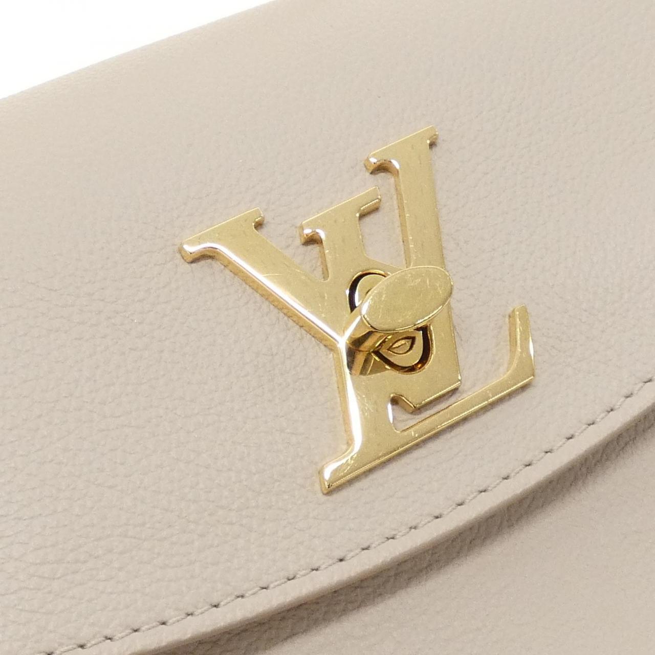 LOUIS VUITTON Lock Me Ever MINI M21052 包