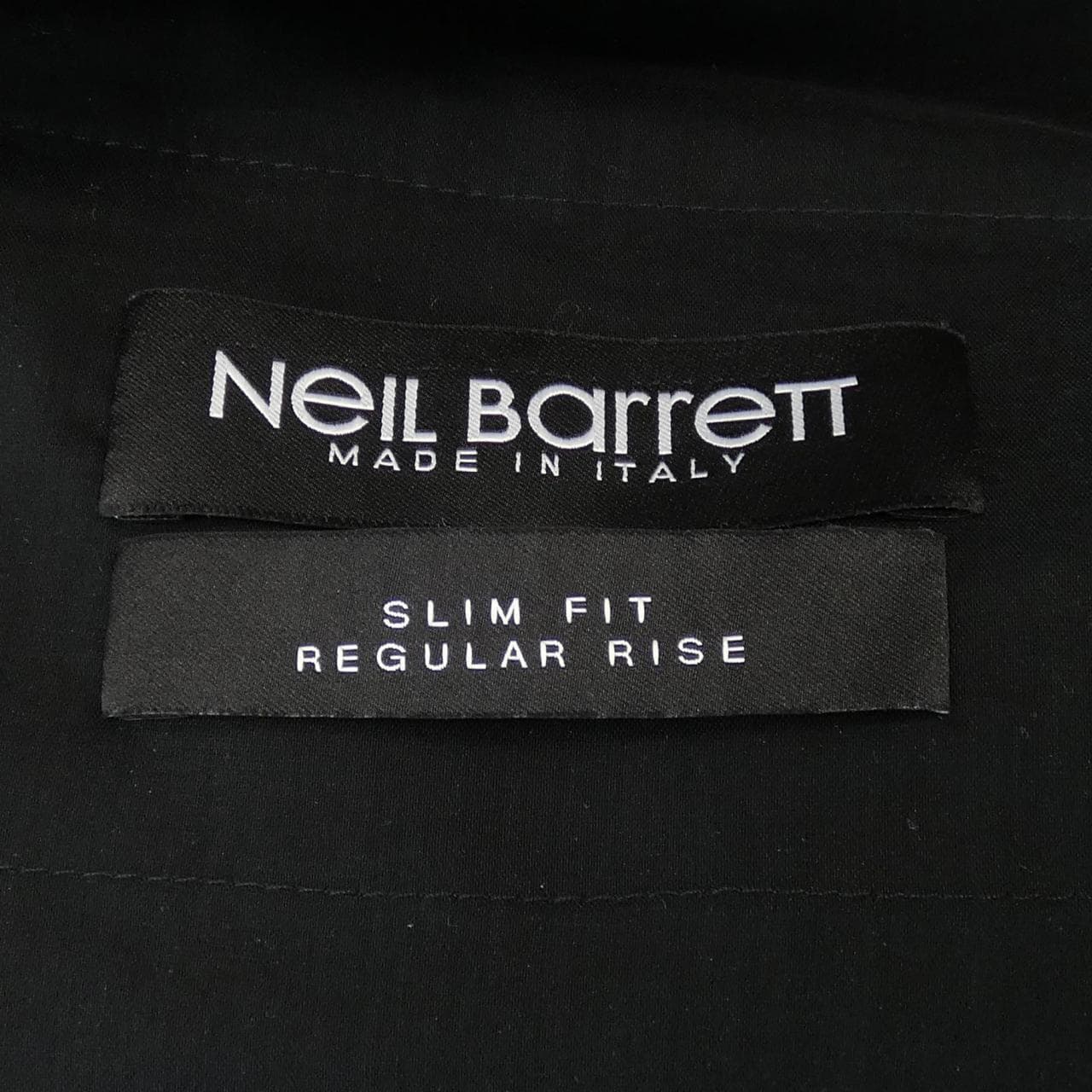 ニールバレット Neil Barrett PBPA552 A019 パンツ