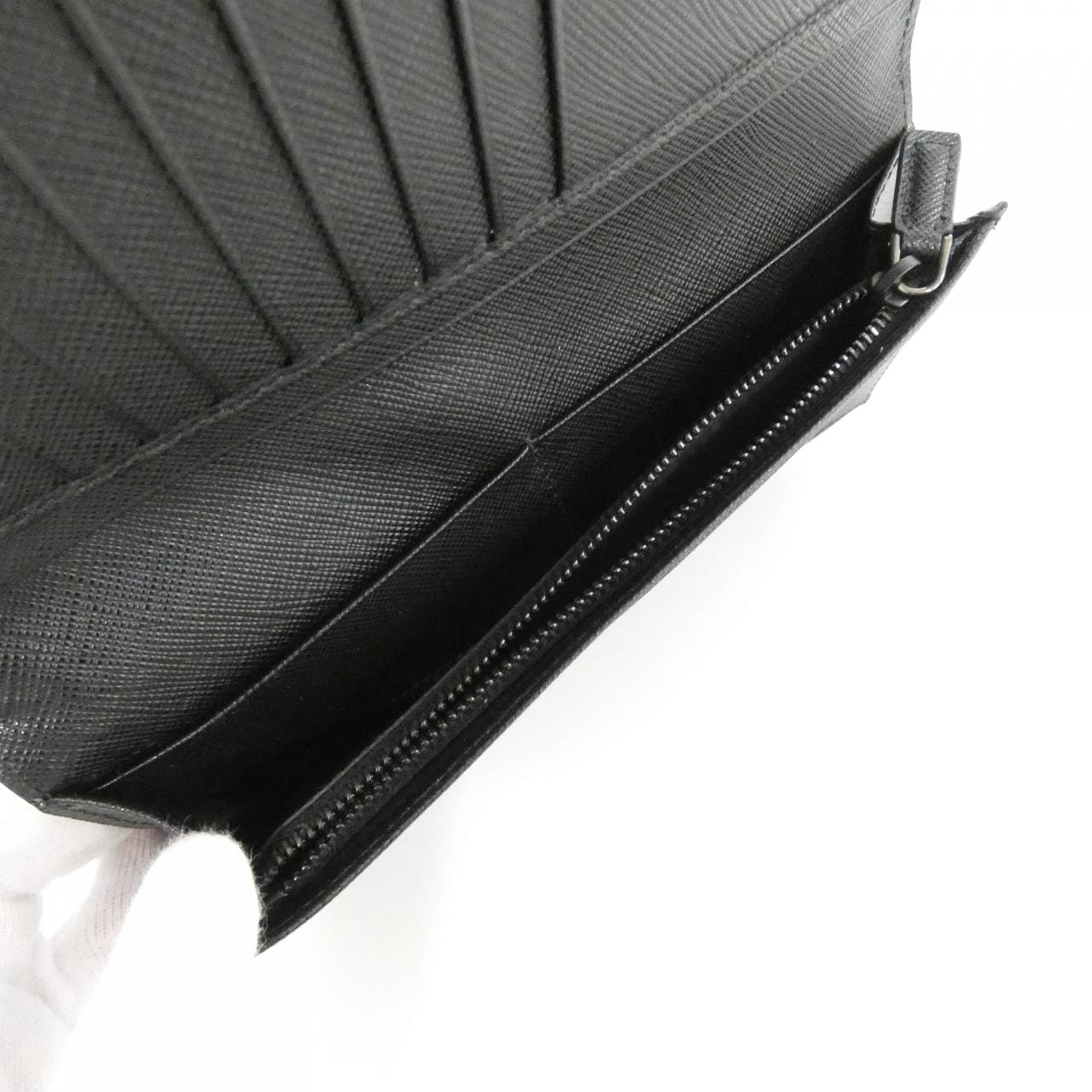 プラダ 2MV836 財布