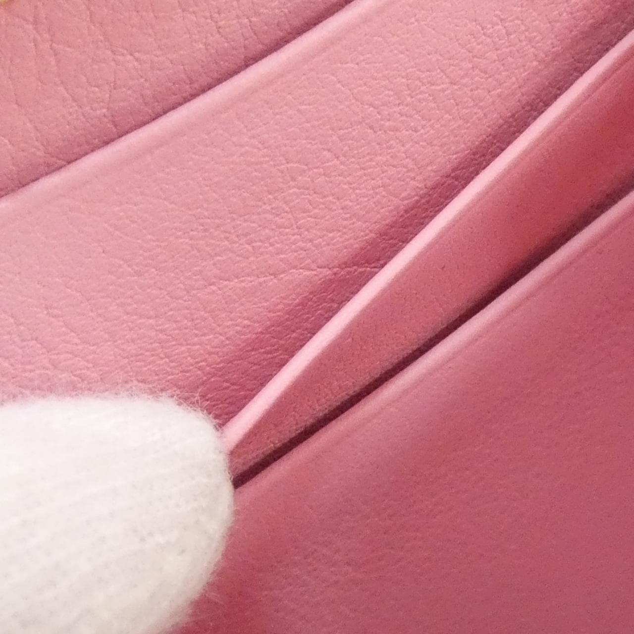 グッチ GG MARMONT 456117 LU3XG 財布