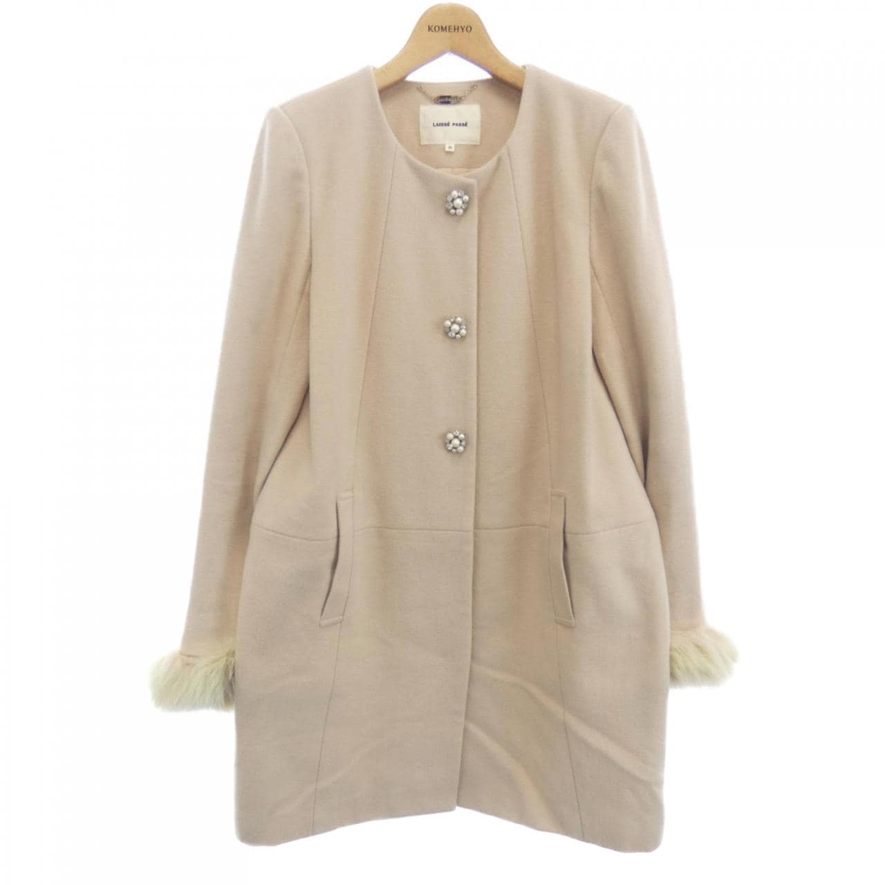 LAISSE PASSE coat