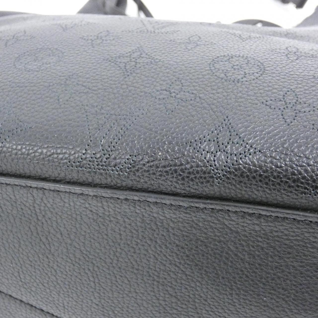 ルイヴィトン マヒナ カーメル ホーボー M52950 ショルダーバッグ