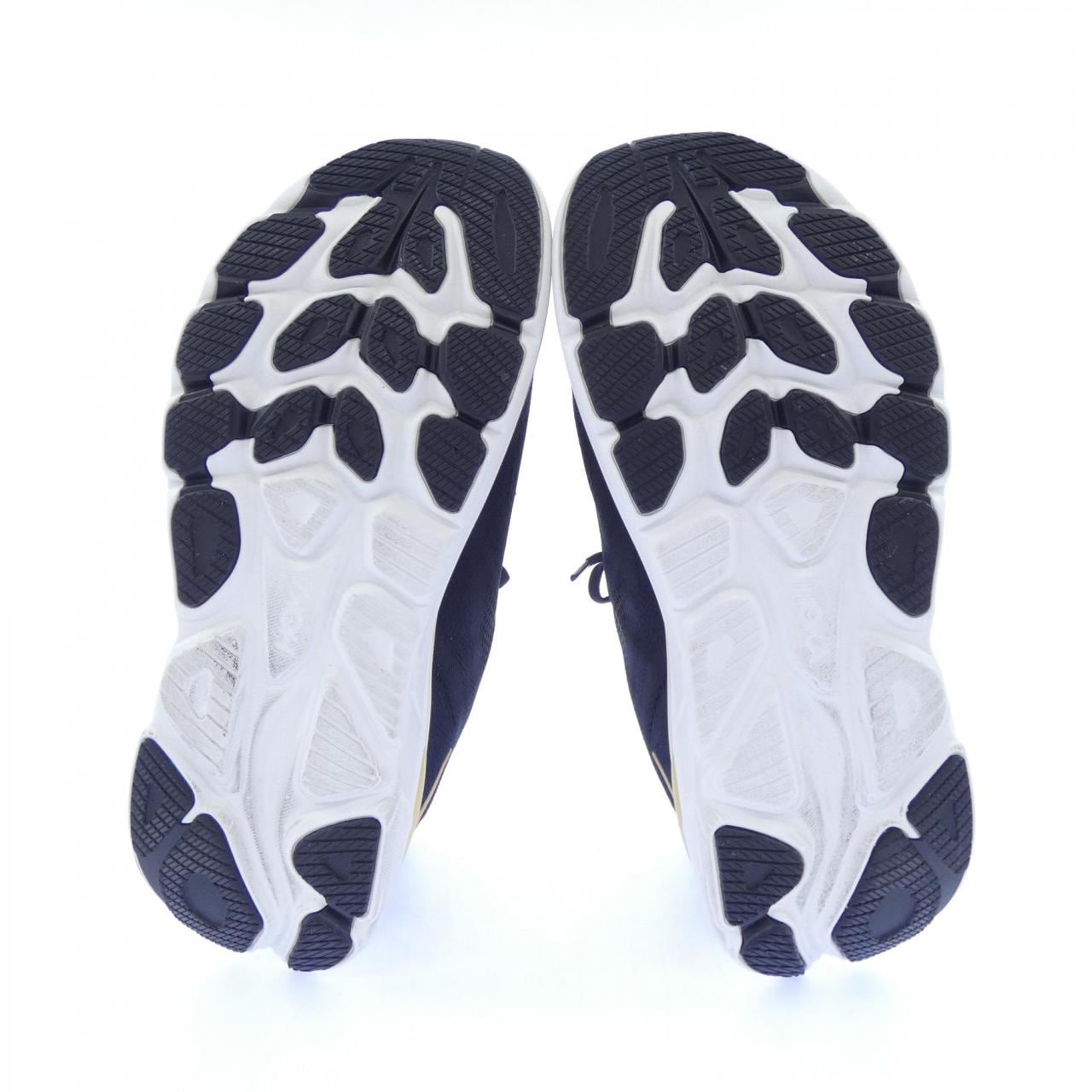 ホカオネオネ HOKA ONE ONE CLIFTON10 シューズ