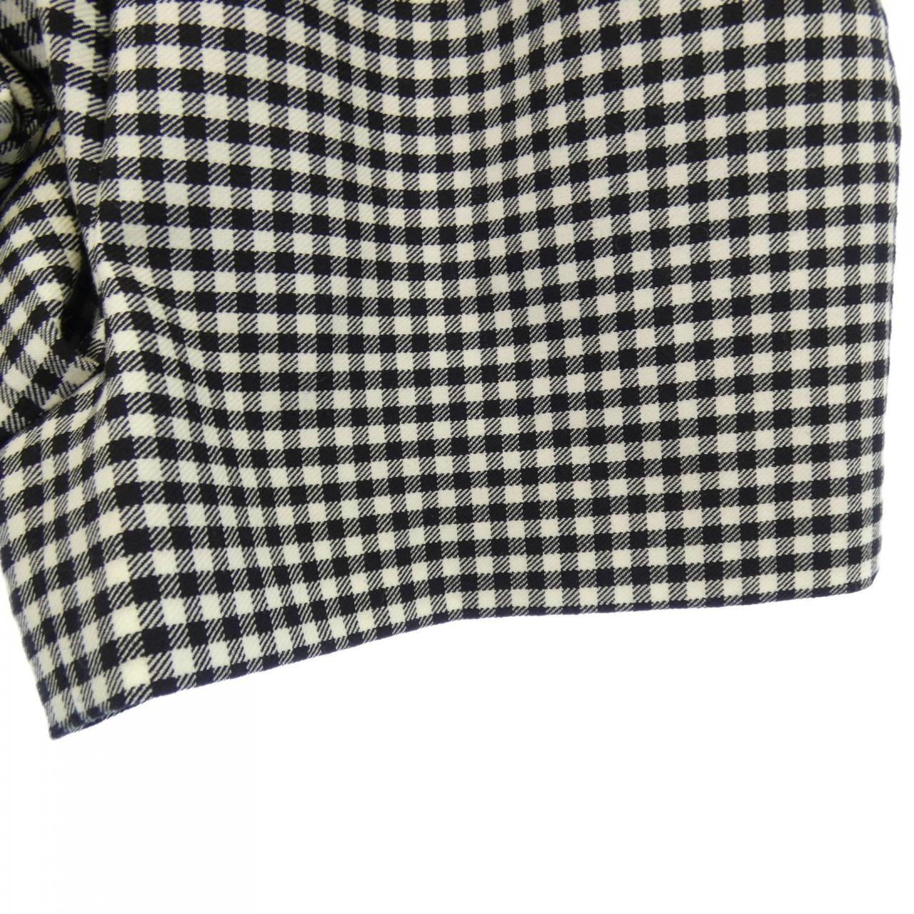 クリスチャンディオール CHRISTIAN DIOR 341P03A1542 ショートパンツ