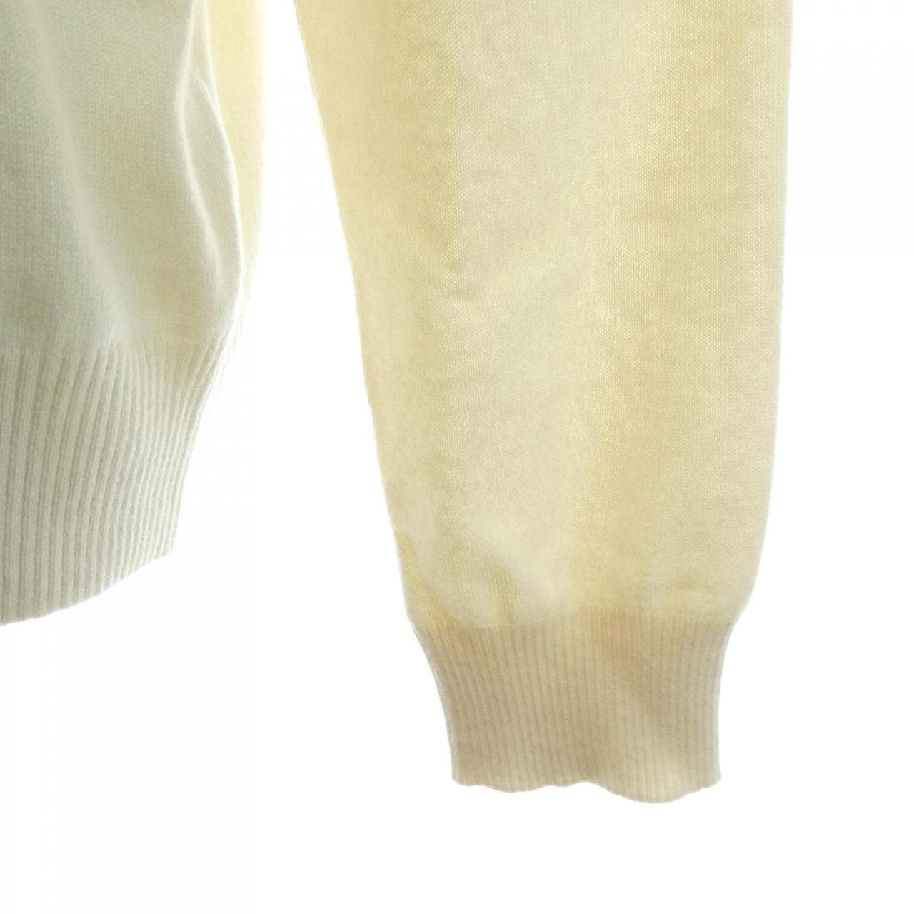 クリスチャンディオール CHRISTIAN DIOR 243M635AT460 ニット