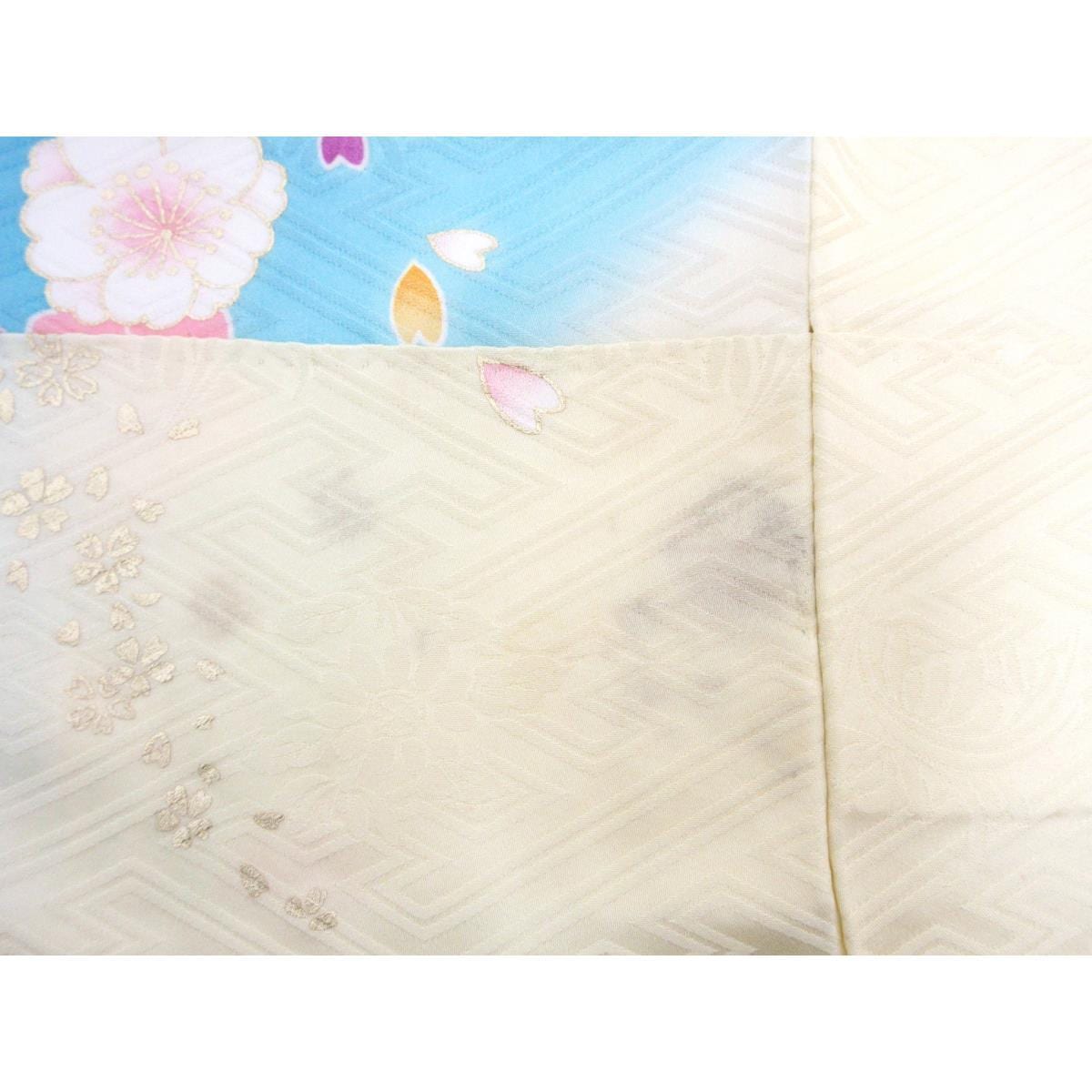 振袖　友禅金彩加工　刺繍入りボカシ染