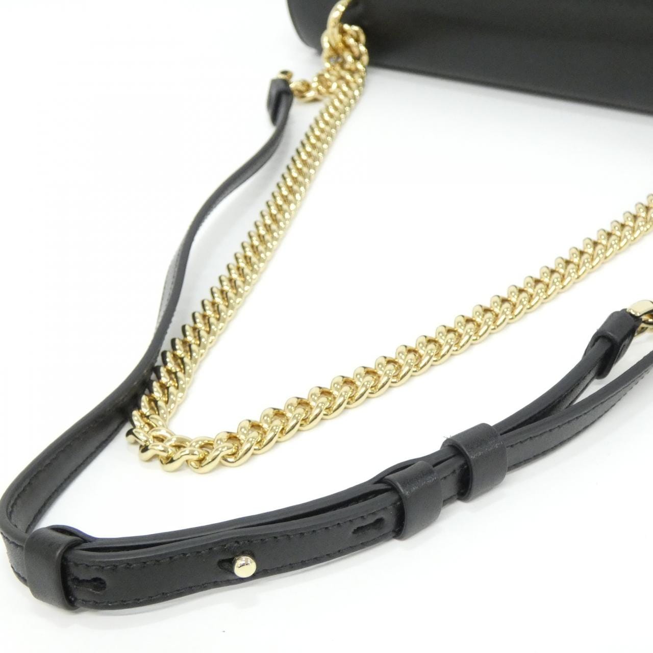 サルヴァトーレフェラガモ 21 1284 ショルダーバッグ